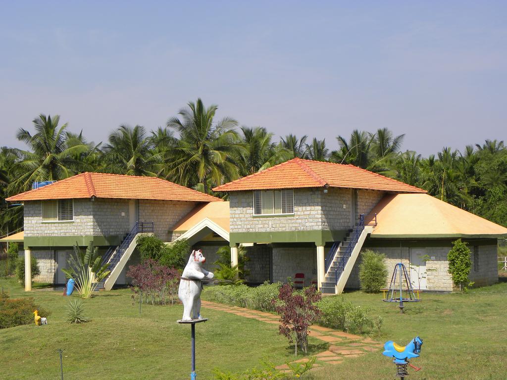 Stay Simple Riverdale Resort Hassan Esterno foto